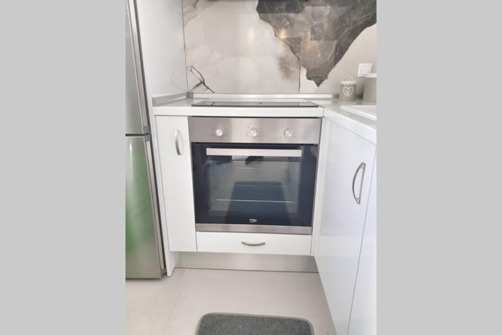 Polychrono New 2 Bedroom Apt. Just By The Sea! Esterno foto
