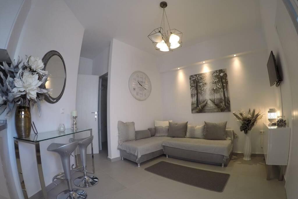 Polychrono New 2 Bedroom Apt. Just By The Sea! Esterno foto