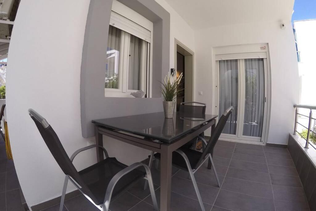 Polychrono New 2 Bedroom Apt. Just By The Sea! Esterno foto