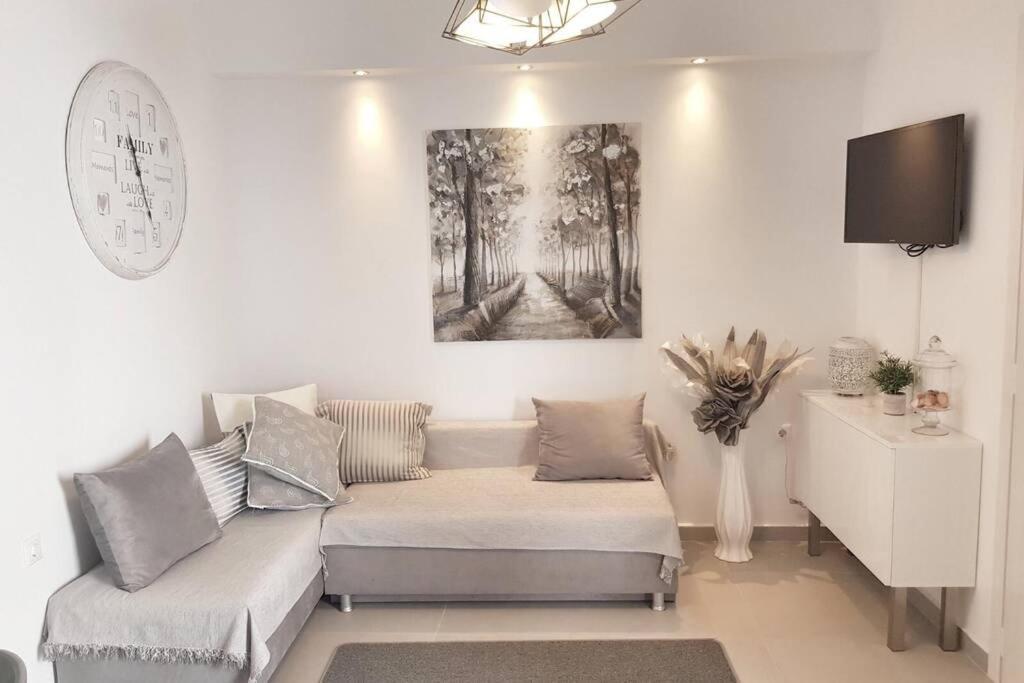 Polychrono New 2 Bedroom Apt. Just By The Sea! Esterno foto