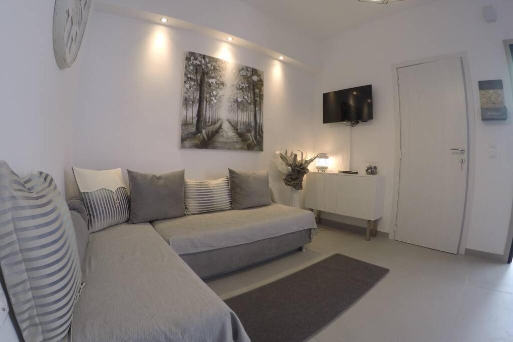 Polychrono New 2 Bedroom Apt. Just By The Sea! Esterno foto