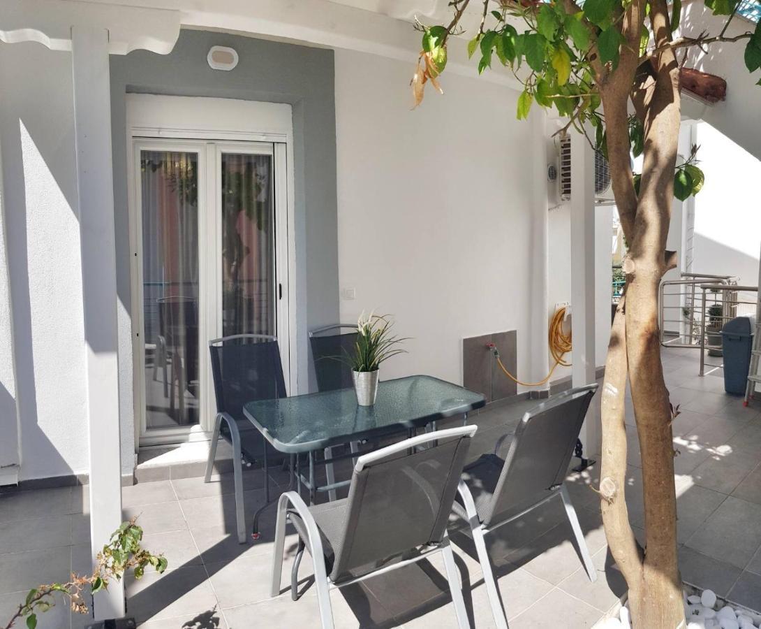 Polychrono New 2 Bedroom Apt. Just By The Sea! Esterno foto